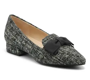 Adrienne Vittadini Pauletta Flat