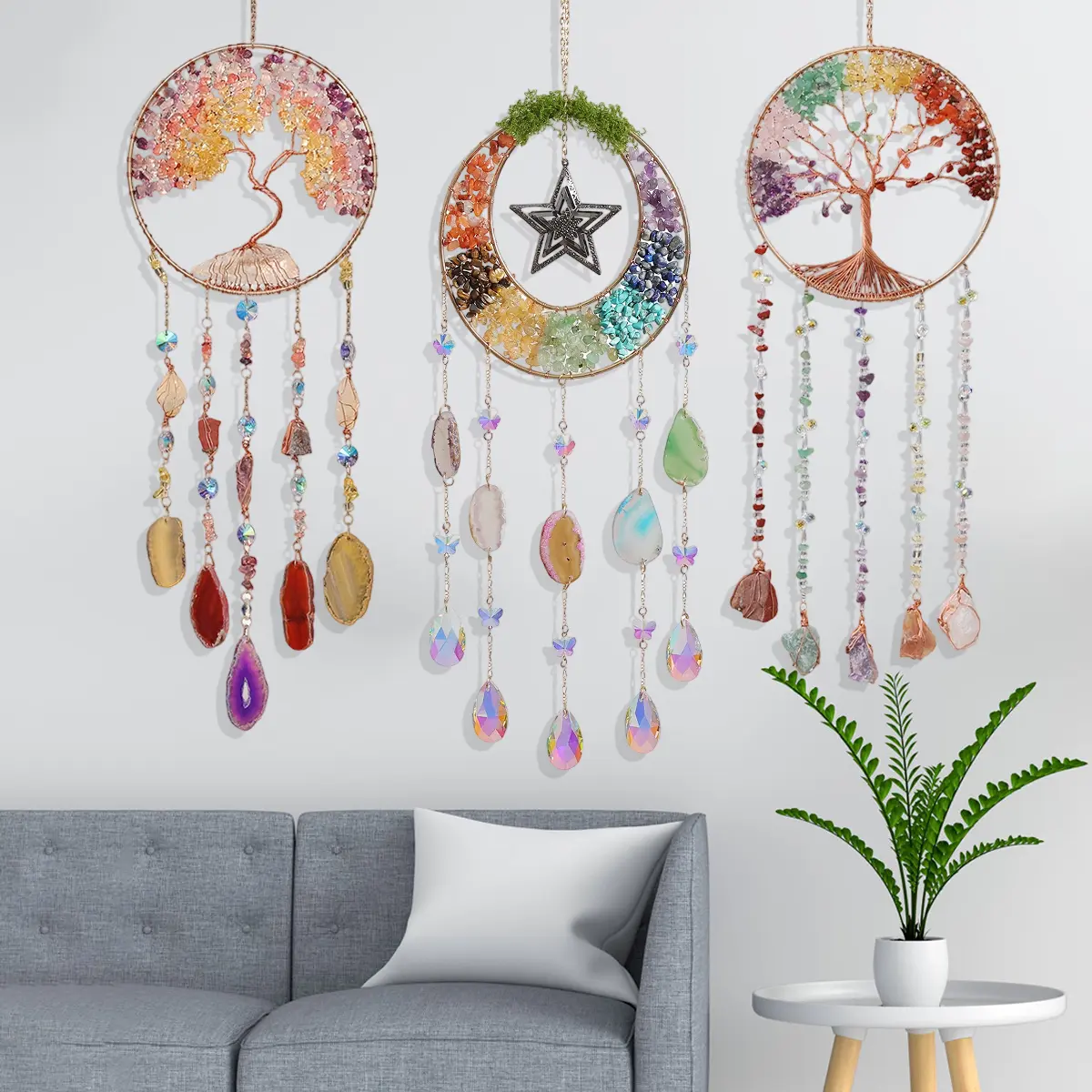 7 Chakra Rainbow Crystal Agate Handmade Tree of Life Dream Catcher with Metal Hanger, Soothing Wall Art Decoration, Household Decoration Supplies, Home Living Room Window Hanging, Meaningful Anniversary Gift for Friends with Gift Bag
