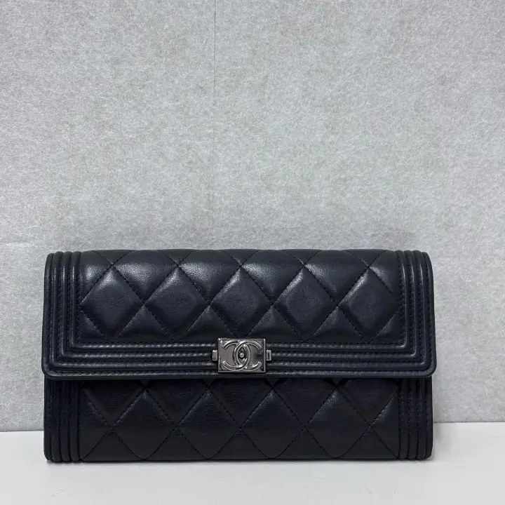 Pre-owned CHANEL leather Small leather goods Black Leboy Wallet, 21 Series 25149650