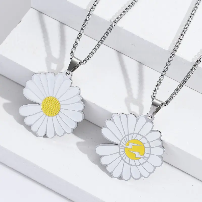 Sweet and Cool Style Daiso Necklace - Hipster Trend Sunflower Pendant for Couple Matching Accessories