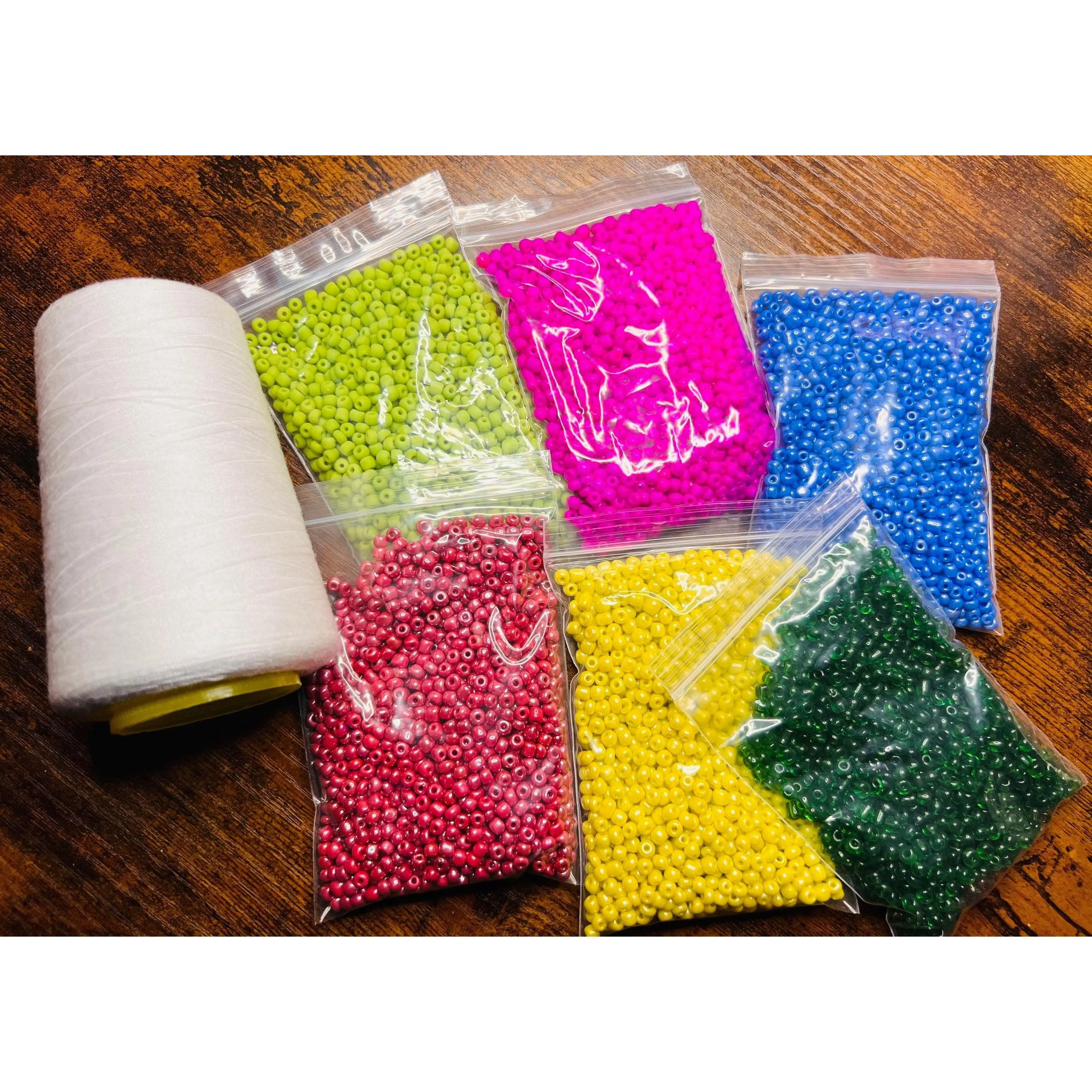 Cotton thread and bulk seed beed bundle