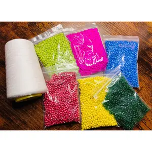 Cotton thread and bulk seed beed bundle