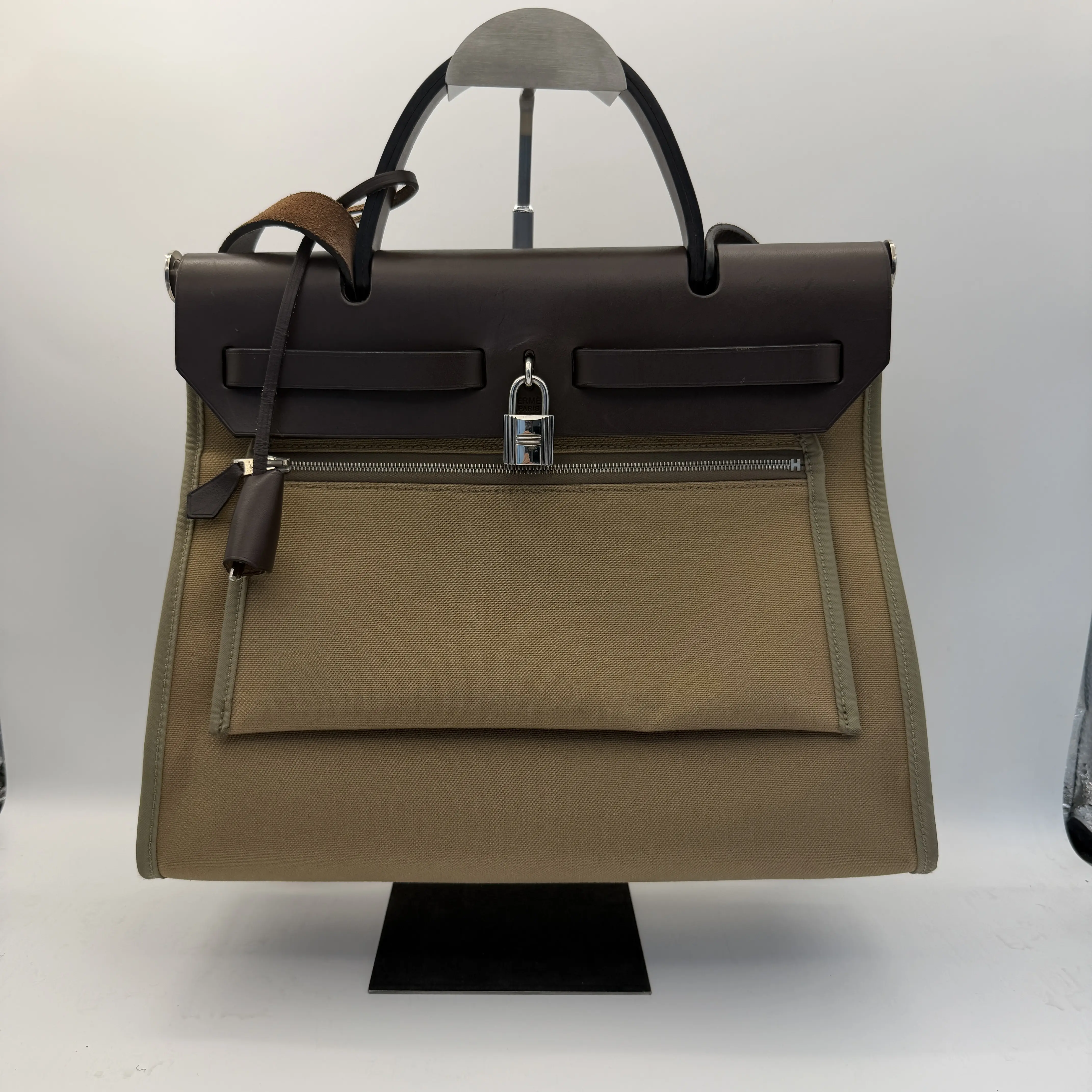 Pre-owned HERMÈS Herbag Zip 39 Canvas Kelly Bag