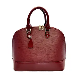 Classic Fashion Tote Handbag in Premium Synthetic PU Leather with Lipstick Pattern with Large Internal Compartment, Side Pockets and Classic Design.