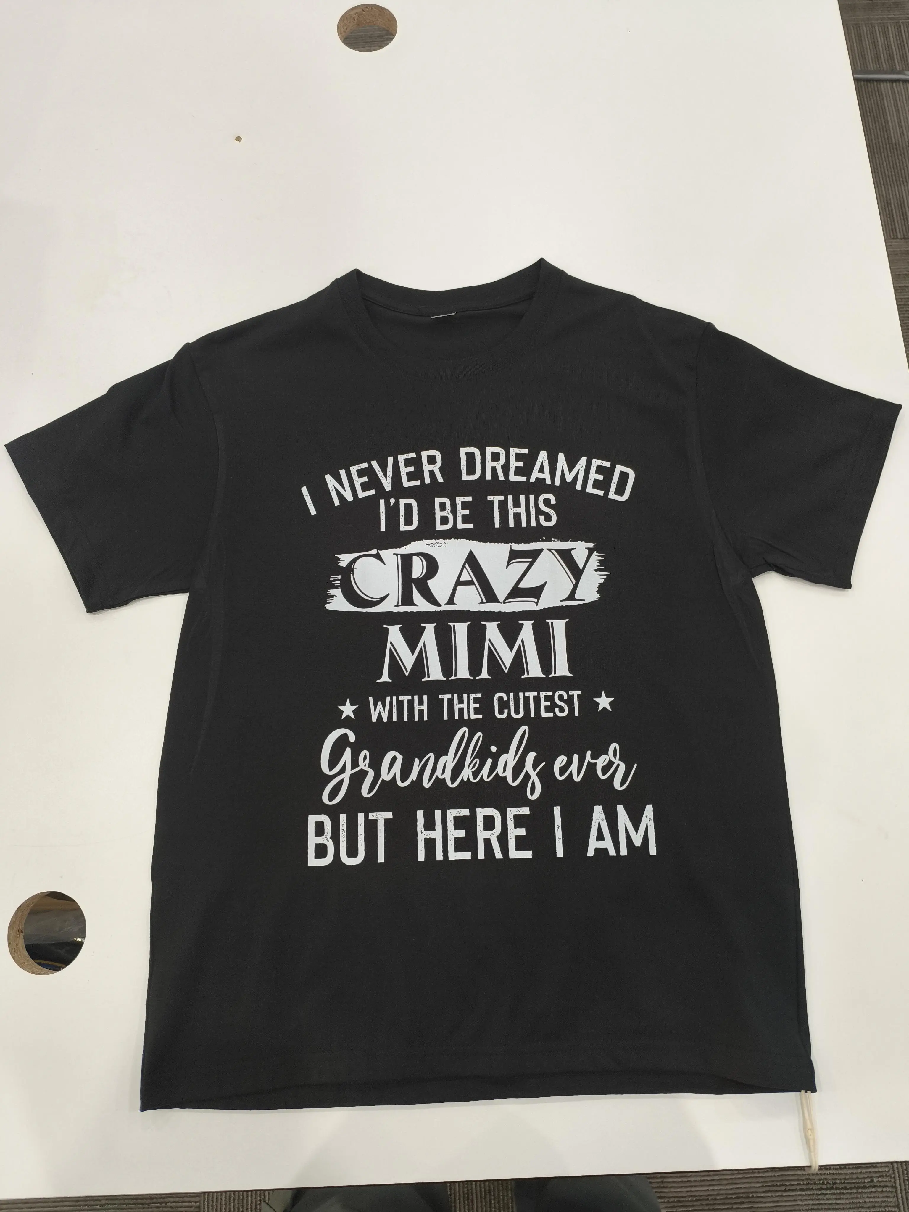 Women's Soft Cotton Humorous "I Never Dreamed I Would Be This Crazy Mimi" Short-Sleeve Round-Neck T-Shirt, Breathable Fabric, Everyday Essential Casual Unisex Top, Machine-Washable Playful Letter Design