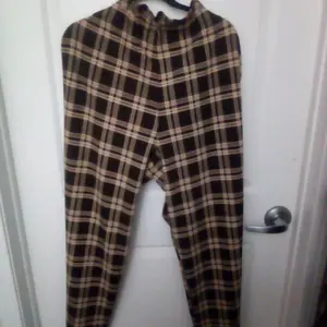 SheIn Curve Brown Pld Pat. Print W/ Ruffle Elastic Waist & Fabric Toe Belt Sz 4XL