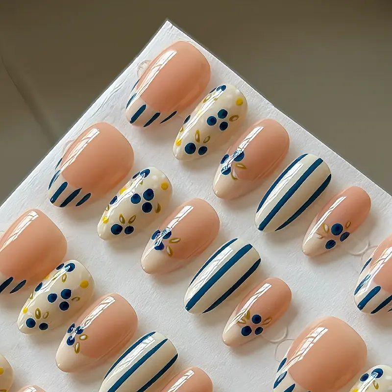 Daisy & Blueberry | NailShenZi 10 PCS Handmade Press on Nail REUSABLE 3D GelFake Nails 100% Handcrafted Reusable, Long-Lasting, Salon-Quality