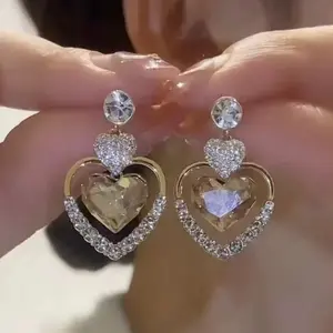 Unique design earrings with an internet celebrity vibe, versatile trendy accessories, super fairy-like sweet heart-shaped earrings
