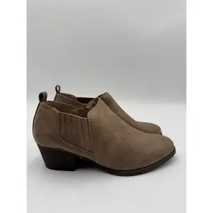 Women’s Life Stride Babe Brown Ankle Side Zip Boots Size 8M