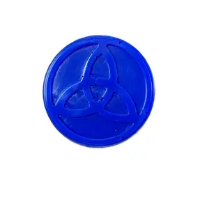 Handmade Resin Brooch Pin for Women - Fashion Accessory