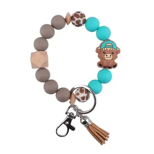 Cute Farm Style Beaded Wrist Keychain, Multiple Colors Available, Spot Pattern Beads with Bow Cow Design, Perfect Gift for Friends & Family