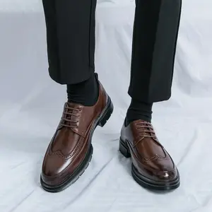 Men’s Penny loafers with tassels—casual slip-on shoes and men’s dress shoes for lawn care/gardening