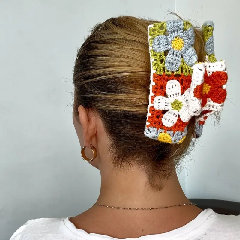 Retro Crochet Flower Hair Claw Clip - Handmade Vintage Charm Hair Accessory with Vibrant Daisy & Floral Granny Square Patterns in Orange Sky Blue Yellow