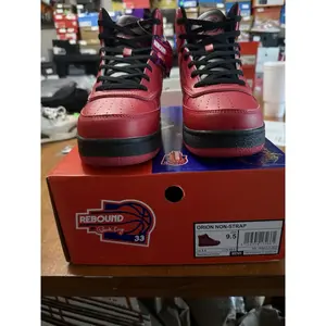 Pre-Owned Men's Patrick Ewing Orion Leather Trainer - Size 9.5, Red, Non-Strap Casual Sports Shoe, Athletic Footwear BS382
