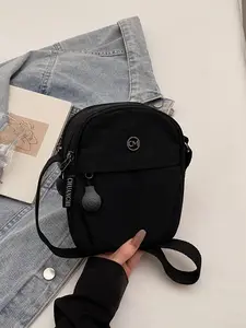 Simple and casual mini nylon shoulder bag, fashionable and easy-to-match everyday crossbody bag