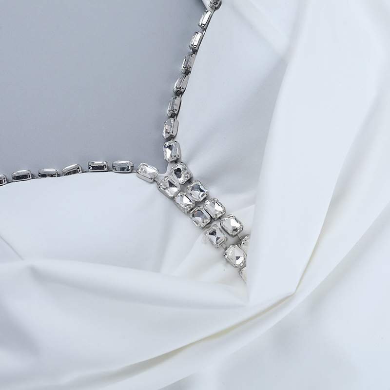 Chic Waist-cinching Figure-flattering Dress