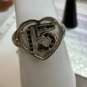 925 sterling silver rings 15años ring high quality size# 8 anillo de 15años Alta calidad piedras finas de zirconia talla # 8