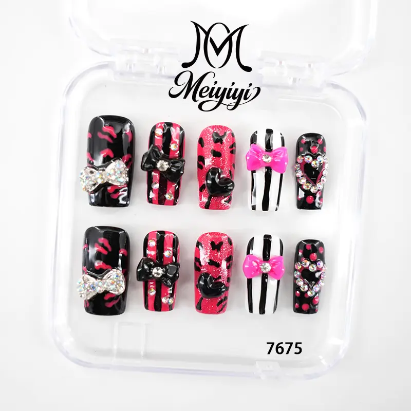 .DP.7675.Striped bow wearable nails .DP.7675.Striped bow wearable nails