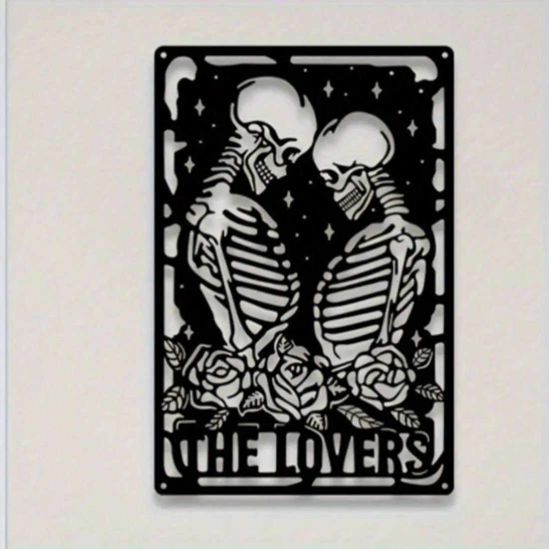 Gothic Halloween Metal Wall Art Laser Cut Skull Couple Skeleton Design Decor Wall decoration for Home Bedroom Living Room Bar Gothic Romantic Gift