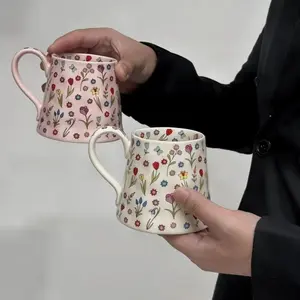 Elegant Ceramic Coffee Mug, Large Capacity Floral Design Cup, High-Quality Water Bottle, Perfect Gift for Coffee Lovers, Ceramic Mugs