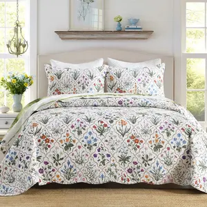 3-Piece Bohemian Floral Garden Quilt Set, Multicolor Wildflower Print Bedspread with Pillowcases, Soft Breathable All Season Bedding for Cottage Bedroom