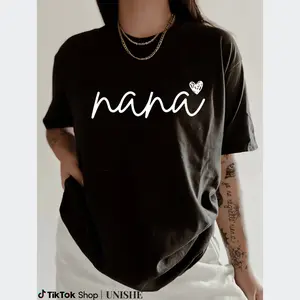 Casual Unisex Cotton T-Shirt Featuring Nana Heart – Ideal for Christmas