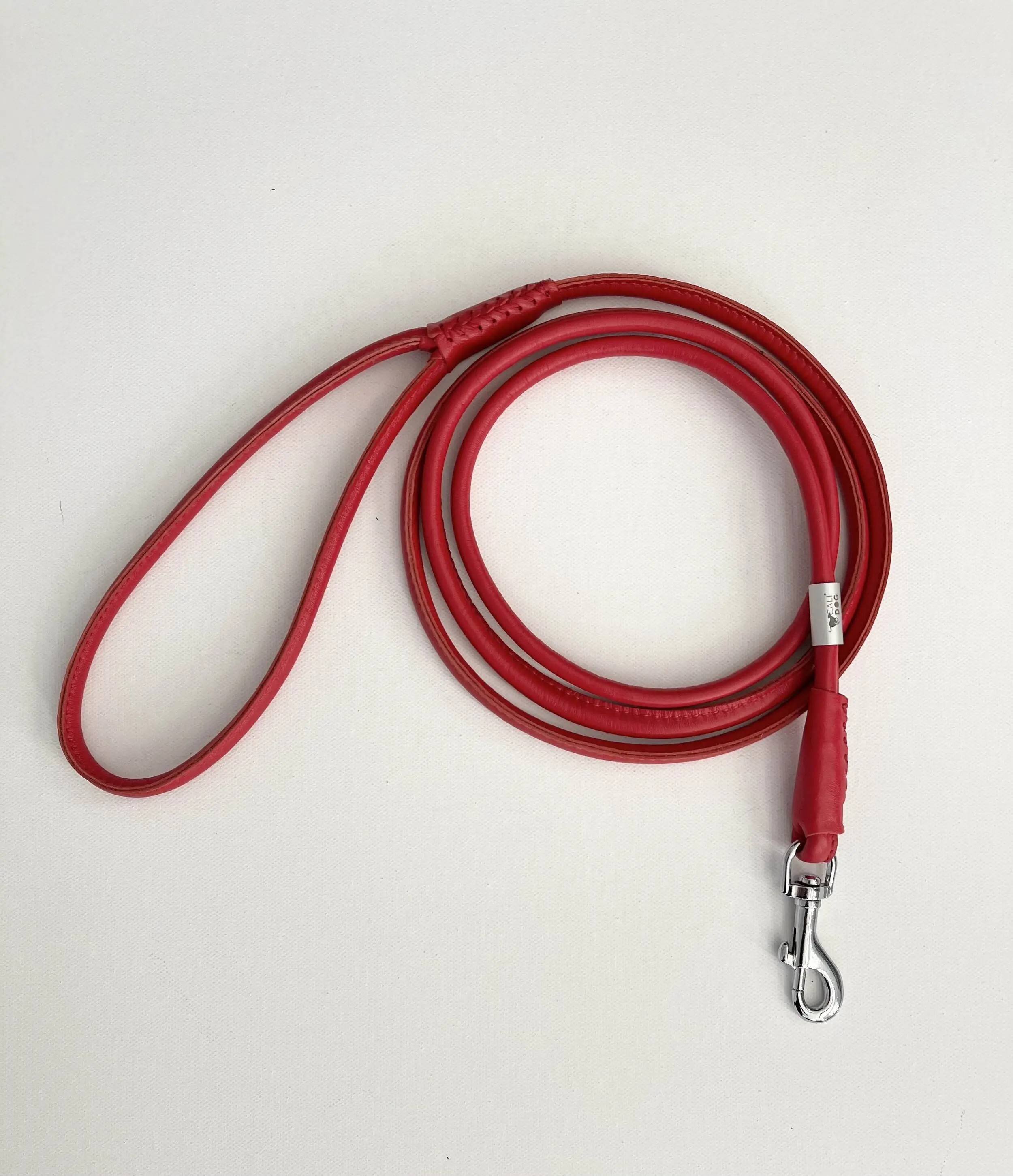 CALIDOG Rolled Leather Dog Leash in Red, Handmade in Europe