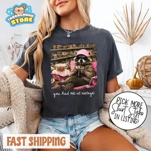 Comfort Colors® You Had Me At Vintage Shirt Raccoon Vintage Tee Funny Thrift Lover T- Shirt
