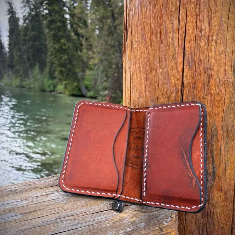 Men’s Leather Wallet, Slim Bifold Design with 4 Card Slots for Daily Use