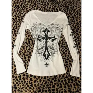 Gidyq Gothic Y2K White T Shirts Women Vintage Graphic Grunge Tees Harajuku American Retro Sexy Female V Neck Aesthetic Tops