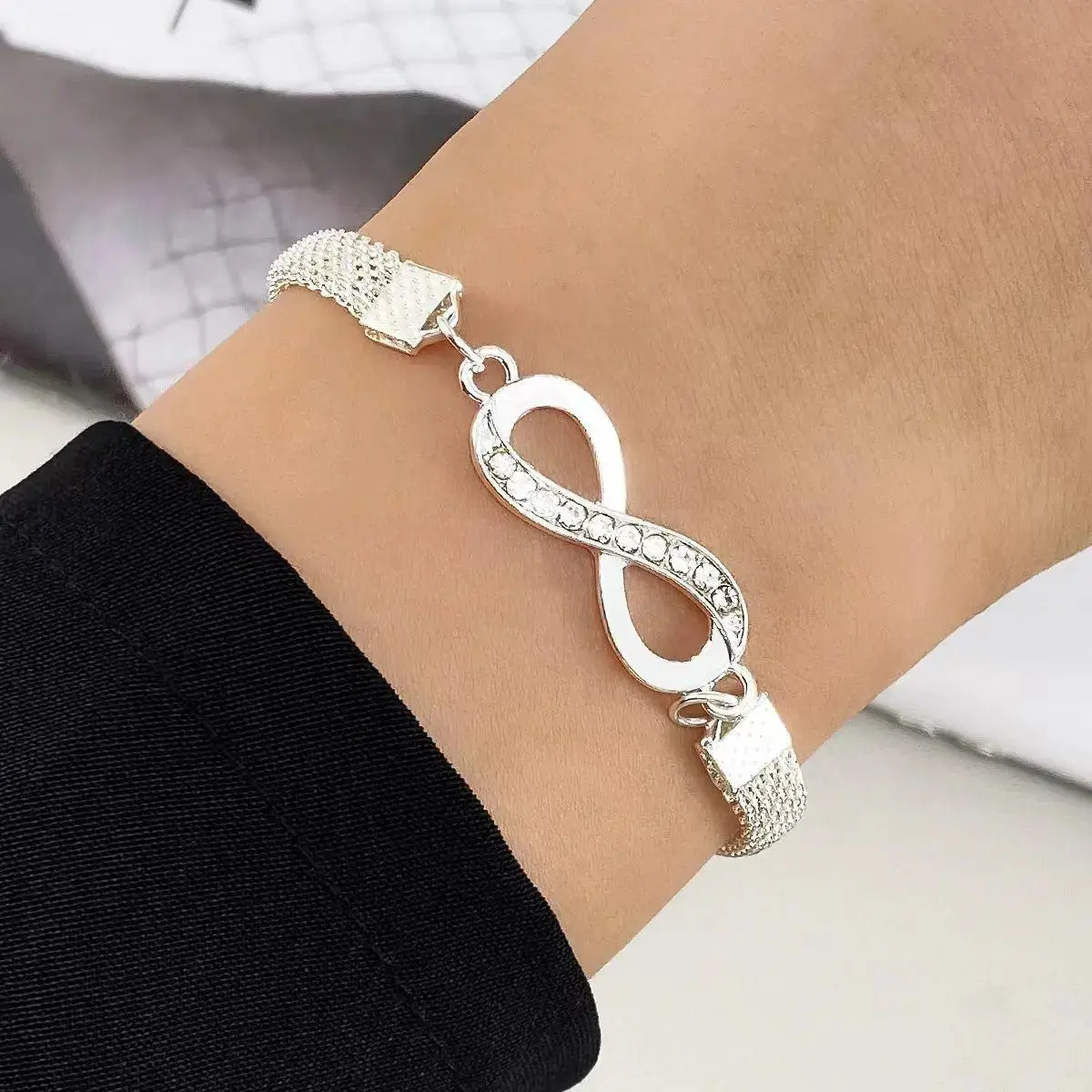 Simple Infinity Symbol Bracelet for Women -Tone Fashion Jewelry, Daily Wear Accessory, All-Season Versatile Design
