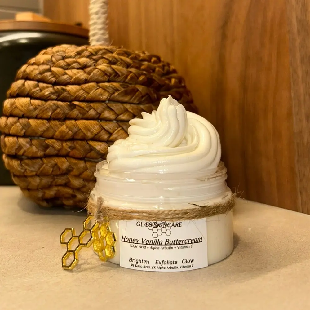 Brightening Whipped Honey Vanilla Buttercremé:  with actives Kojic Acid, Alpha Arbutin, and Vitamin C