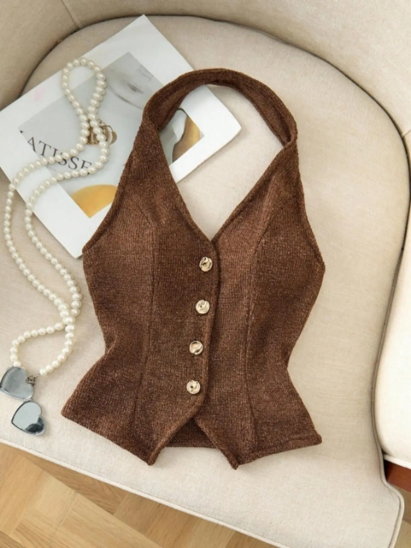 Women's Knitted Halter Neck Fashion Aesthetic Sleeveless Button Back Vest, Camisole Vest, Slim Fit Waist Cinching Top, Casual Summer
