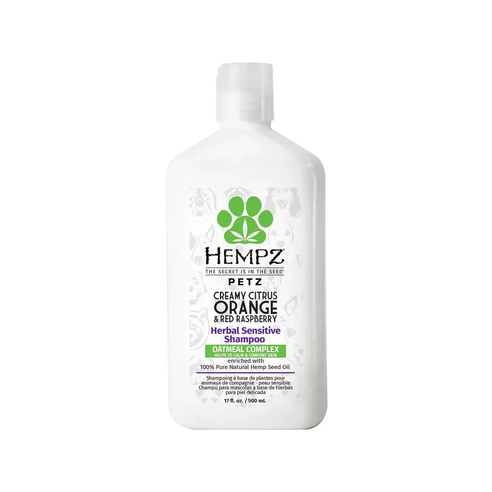 Petz Creamy Citrus Orange & Red Raspberry Herbal Sensitive Shampoo with Calming Oatmeal
