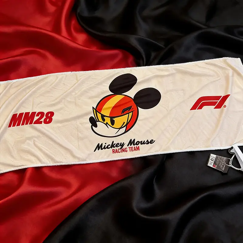 MINISO Mickey Cartoon Quick-Drying Water Absorbent Sports Towel, Anime Merchandise, Ideal Gift for Mom, for Home, Beach Use, Quick Drying Towels, Water Absorbent Towel