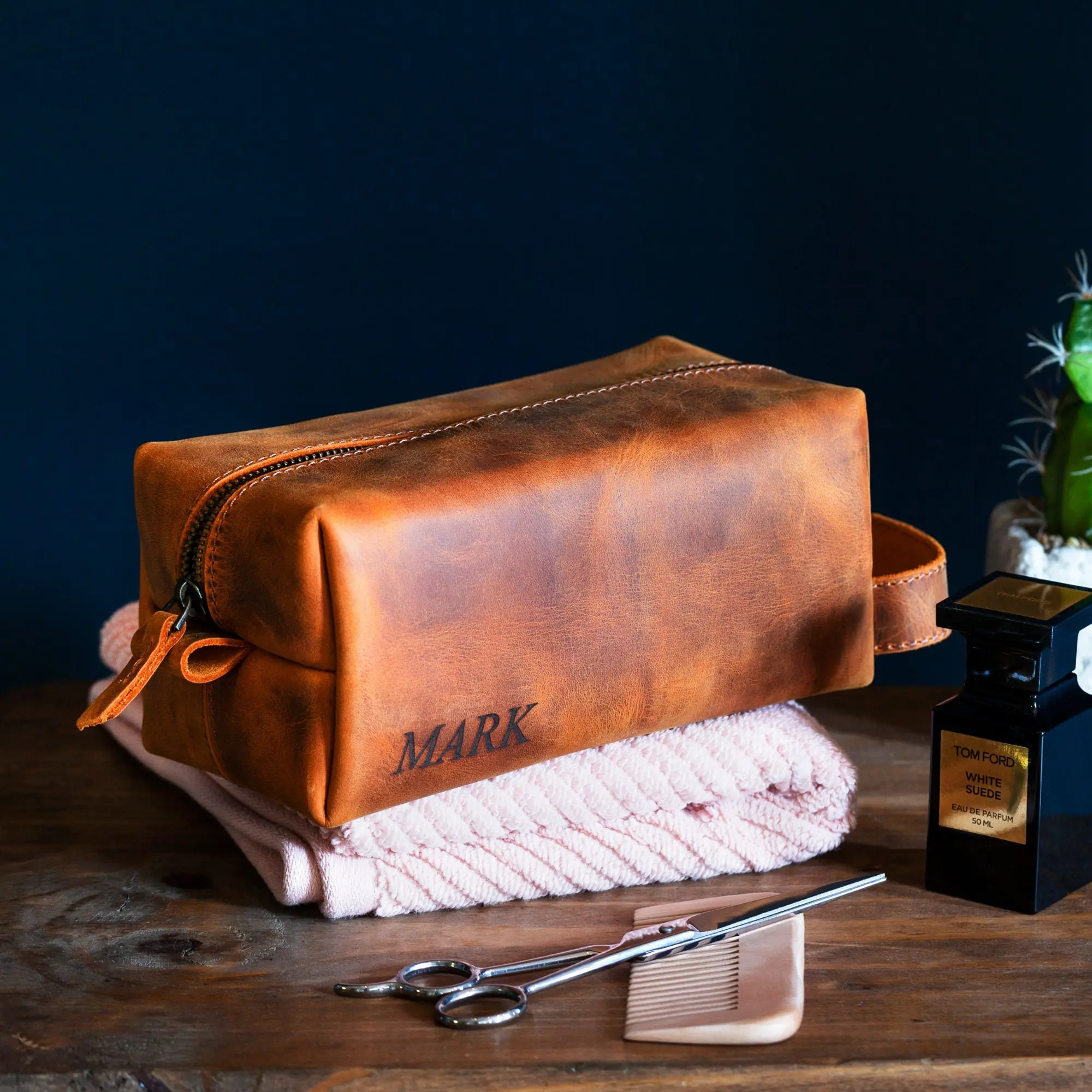 (Custom in Desciption) Personalized Top Grain Leather Dopp Kit for Men, Handcrafted Leather Travel Toiletry, Leather Shaving Organizer Bag, Unisex Travel Case