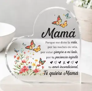 Heart shaped transparent Best mom Gift/Birthday gift/Mothers day gift/Gift.   Corazón transparente en forma de corazón. El mejor regalo para mamá, regalo de cumpleaños, regalo del día de la madre, regalo.