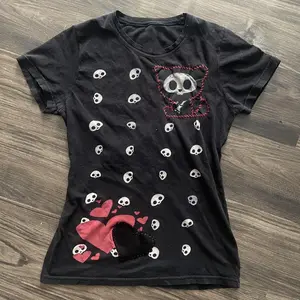 Baby Tees Anime Girl Grunge Clothes Y2k Tops Top for Women Trashy Y2k 2000s Kawaii 90s Vintage Clothes Woman Clothing Kpop Emo Harajuku 2000s Retro Grunge T-shirts Women Cyber Gothic Graphic Print Short Sleeve Tops Vintage Streetwear Y2K Style