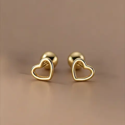 Elegant Heart-Shaped Earrings for Women, Heart Stud, Minimalist Design, Perfect for Daily Wear, Office Style, Versatile Jewelry Accessory