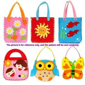 Handmade DIY Felt Bag Kit, Creative Craft Fun, Aesthetic Fabric Handbag, Unique Gift Idea, Material Pack for Self-Assembly