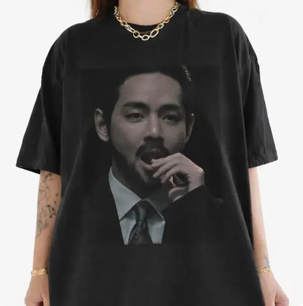 K-Pop Inspired 2.0 Idol “V Style” Stage Meme Graphic Tee – Bangtan Inspired Boy Group Vintage Unisex Shirt