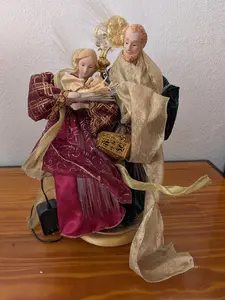 Fiber Optic Musical Nativity from Unknown - 1990s-2000s Holiday Decor (Porcelain, Fabric, Plastic, Fiber Optics Nativity Scene/Figurine, Christmas, Holiday, Religious, Traditional, Burgundy, Gold, Green, Cream)