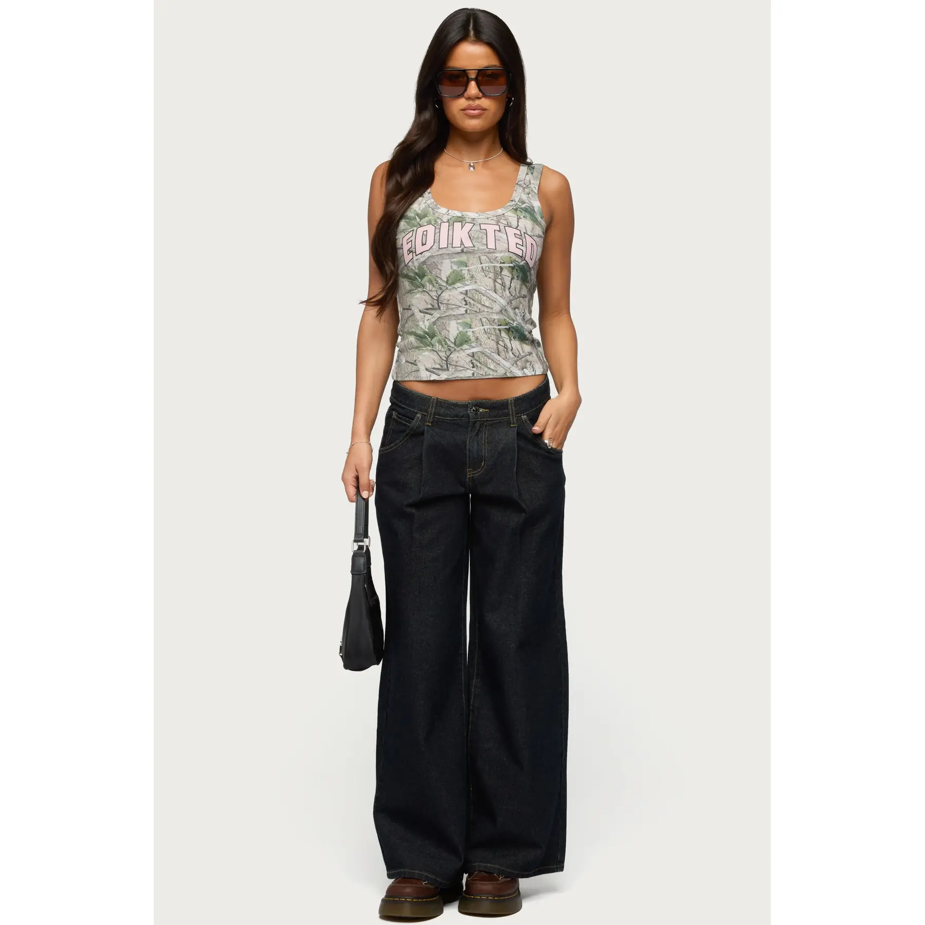 Pleated Low Rise Wide Leg Jeans Pleated Low Rise Wide Leg Jeans