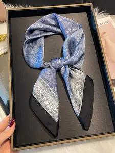 Women's Paisley Floral Print Scarf Head Wrap, Silk Feel Thin Woven Fabric, Casual Daily Use Silk Feeling Scarf, Fitted Style, All Seasons Wear