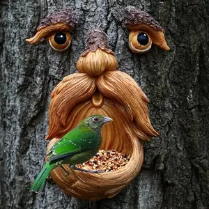 Resin Tree Trunk Bird Feeder, Handmade Outdoor Garden Decor, Ideal Gift for Bird Lovers, Perfect for Courtyard and Patio Decoration
