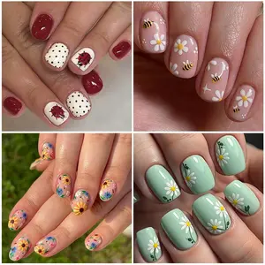 Daisy Flower Garden Sealed Ladybug Polka Dot Nails Glossy Short Simple Spring Wear Press-On 24pcs False Nails DIY for Women Girls Nail Art Decoration Flower Design Nails