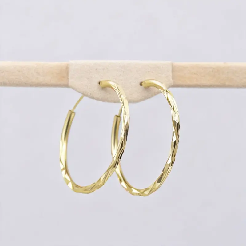 Women's Luxury Gold-Tone Alloy Geometric Circular Huggie Hoop Earrings - Female Shiny Metallic Dainty Accessories, Metal for Daily Elegance & Evening Wear, Gift-Ready Costume Jewelry