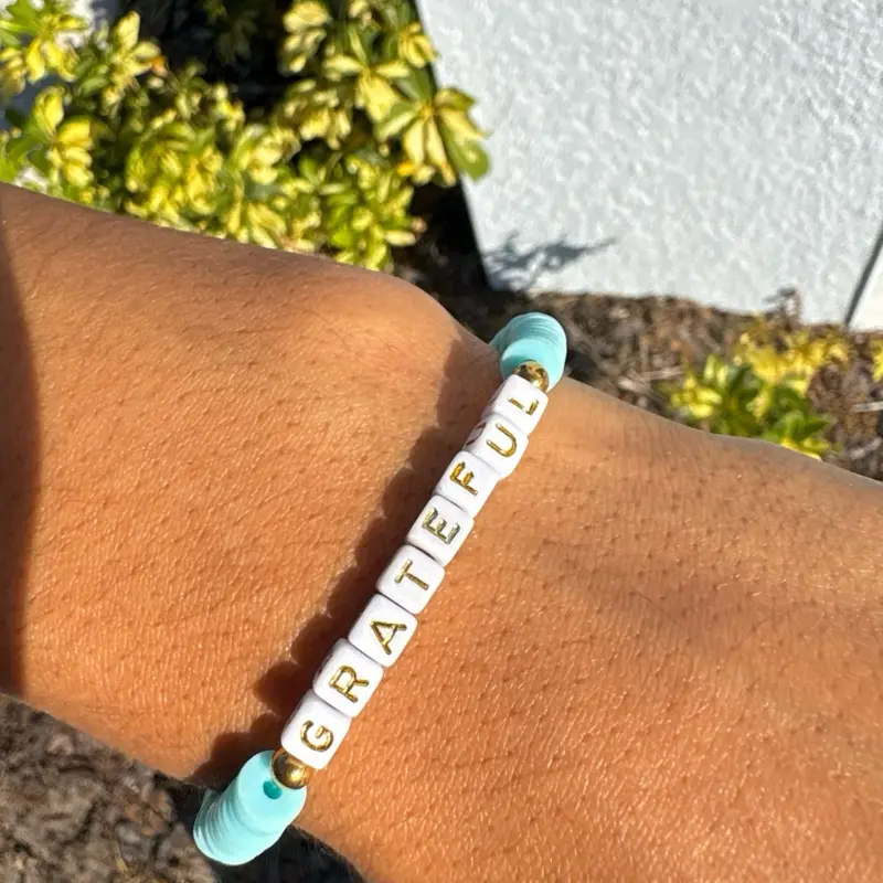Grateful Bracelets - Inspirational Beaded Design for Daily Gratitude & Peace - Colossians 4:2 Verse Reminder - Perfect for Expressing Gratitude and Finding Happiness