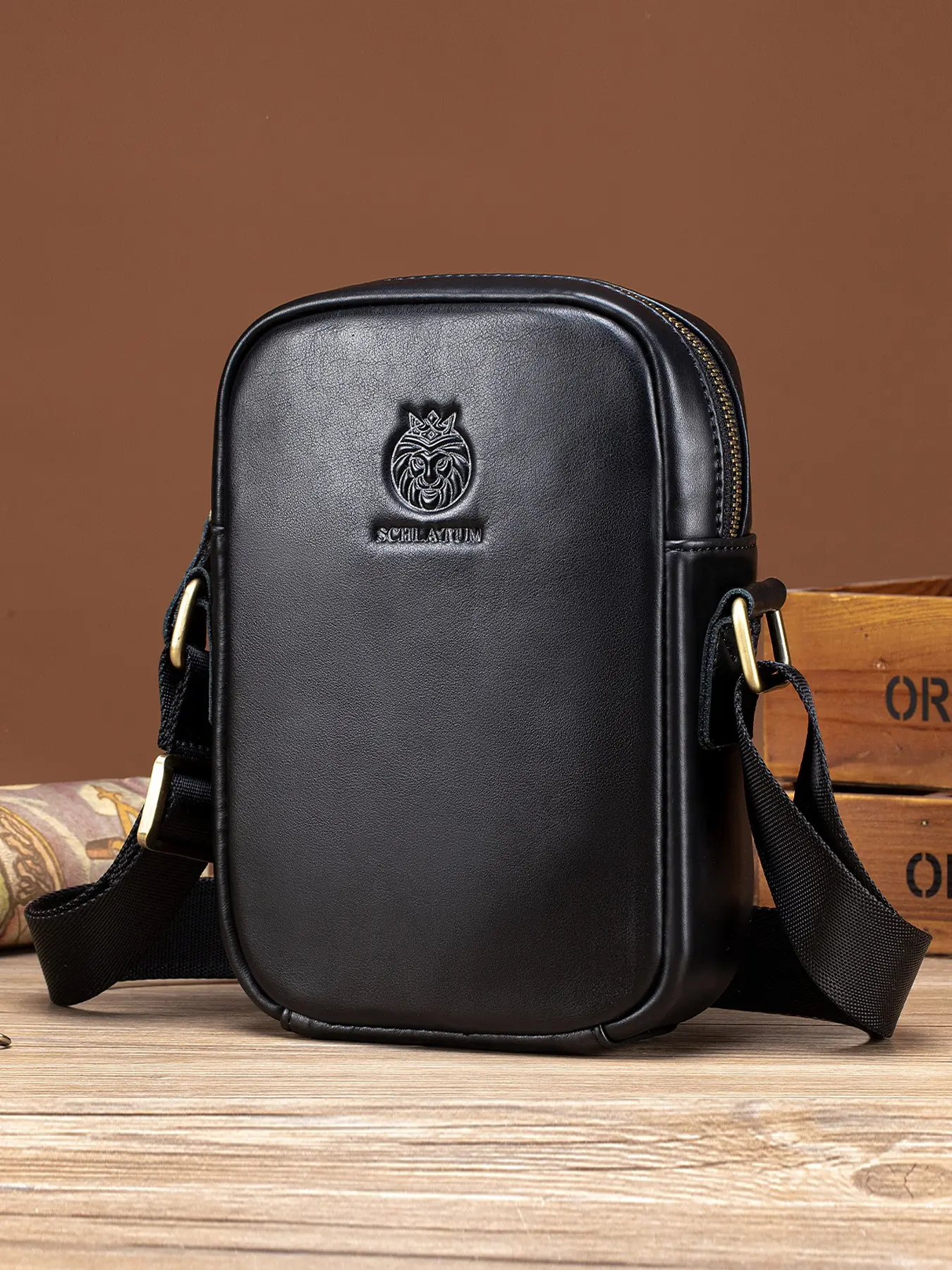 Casual Men's Shoulder Bags Business Messenger Bag high-Quality Men's Genuine Leather Versatile Crossbody Bag Mini Large Capacity Pocket Business Ready
