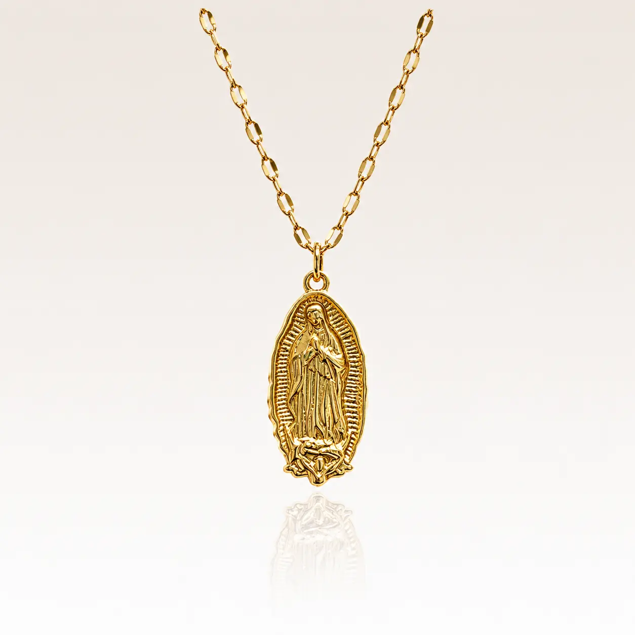 Vintage Gold Pendant Necklace for Women, Elegant Embossed Design Chain Necklace, Stylish Minimalist Jewelry Accessory, Trendy Everyday Wear Piece and Gift Choice for Fashion Lovers